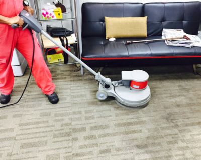 big red carpet cleaner specialist rotary brush remove soil in carpet